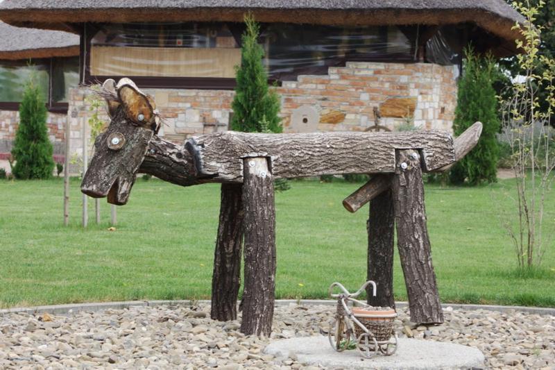 ホテル Maetok Country Club Petrovo エクステリア 写真