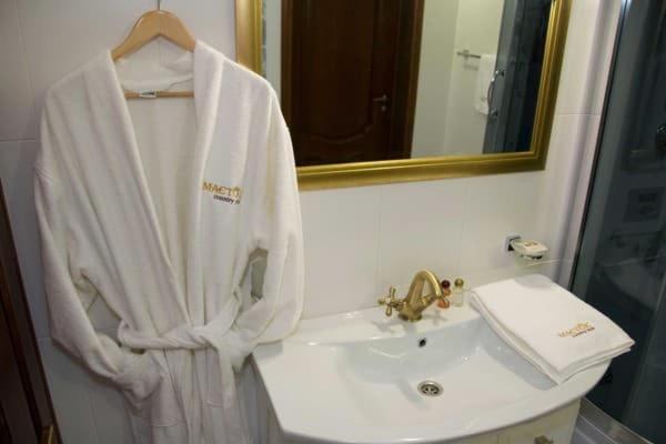 ホテル Maetok Country Club Petrovo エクステリア 写真